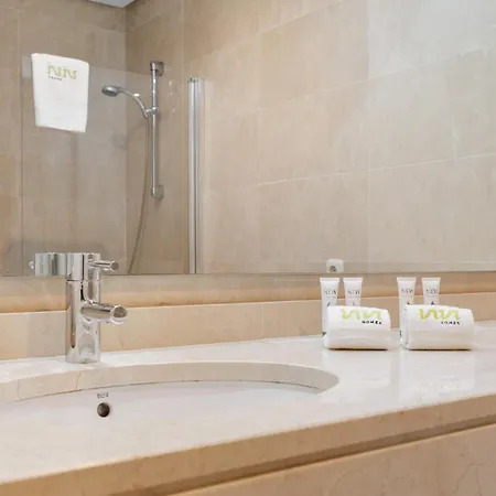 Vivi Homes - Casa Sereno - Lagoon - Pool - Garden - View Marbella