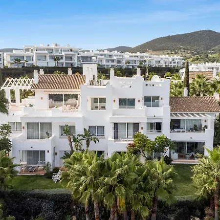 Vivi Homes - Casa Sereno - Lagoon - Pool - Garden - View Apartmán Marbella